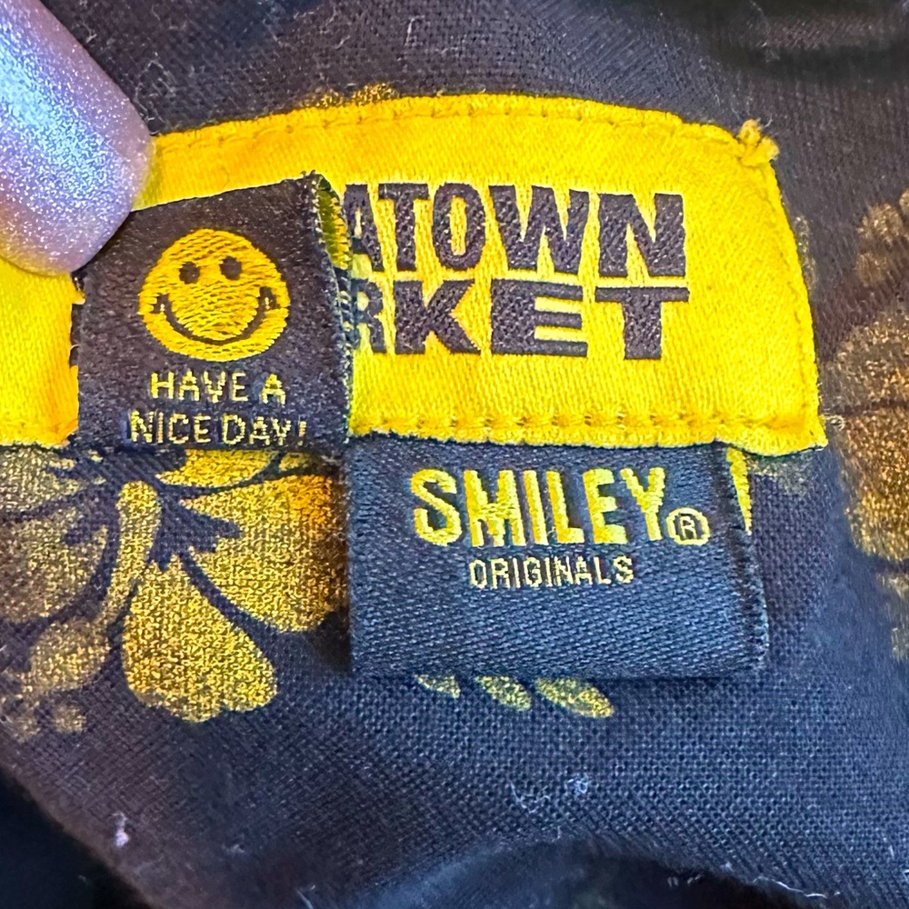 ☀️ Chinatown Market Smiley Floral Shirt - Picture 5 of 8